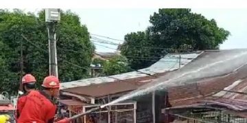 Pemadam Datang Terlambat …!!!,1 Rumah Warga Di Deli Serdang Hangus Terbakar.