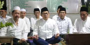 Dijadwalkan ke Probolinggo Dan Astah Pasuruan Elit PKB Bersama Gus Muhaimin Ziarah Lakukan Ziarah Kubur