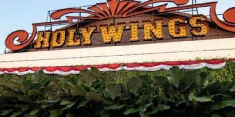 Curhat Pegawai yang Kehilangan Pekerjaan Usai Holywings Ditutup