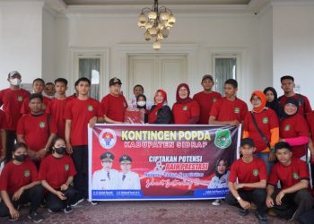 Dollah Mando Lepas Kontingen Popda, Bakal Ikuti 7 Cabang Olahraga