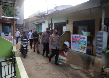 Kucurkan Bantuan , Kapolresta Deli Serdang Sambangi Warga Tak Mampu