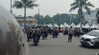 Sat Samapta Polrestabes Medan Lakukan Pengawalan Massa Unjuk Rasa Ke Konjen India
