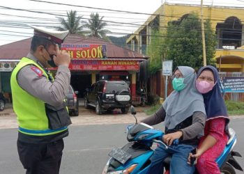 Kesadaran Pengendara Motor di Tapteng Memakai Helm Masih Rendah