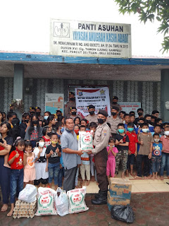 Menyambut HUT Bhayangkara Ke 76 Polsek Percut Sei Tuan Melaksanakan Jumat Barokah Dan Bakti Sosial