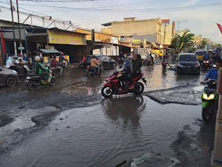 Walikota Medan, Ajak Warga Minta Gubsu Segera Perbaiki Jalan Marelan Raya