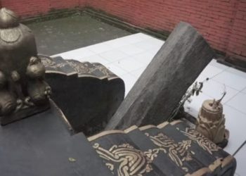 Misteri Batu Tak Berujung Yang Ditancapkan Patih Gajah Mada Tak Bisa Dicabut Alat Berat