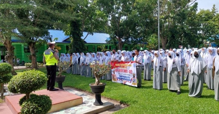 Sat Lantas Polresta Deli Serdang Lakukan Penyuluhan Operasi Patuh Toba 2022 Ke Sekolah