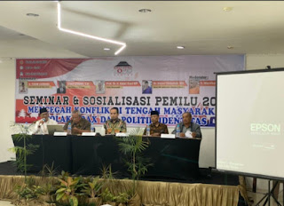 Maraknya pemberitaan hoax dan politik Identitas jelang pemilu 2024 mendatang, Rumah aspirasi Romo Center lakukan sosialisasi kepada masyarakat