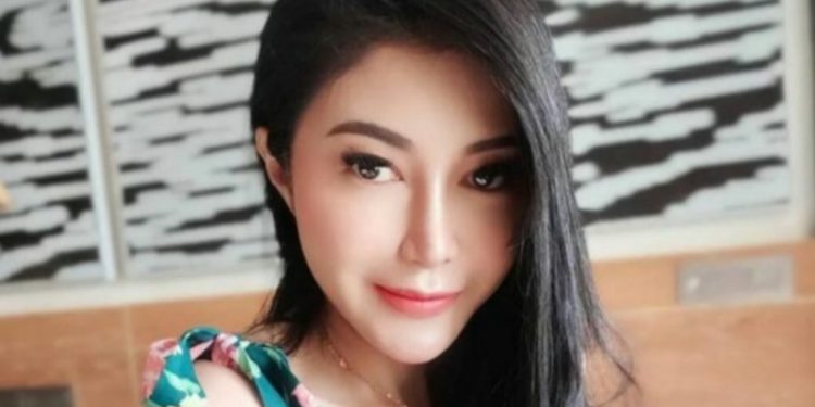 Dokter Cantik Ini Ungkap Alasan Wanita Harus Lepas Bra dan Celana Dalam saat Tidur