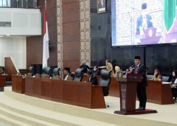 Sampaikan Proyek Infrastruktur Rp2,7 Triliun Sebagai Pendorong, Gubernur Sumut Hadiri Rapat Paripurna DPRD Sumut