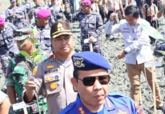 Kapolres Sergai Hadiri Penanaman Mangrove Serentak di 77 Lokasi Digelar Jajaran TNI – AL