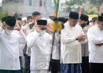 Edy Rahmayadi Salat Iduladha Bersama Warga Medan