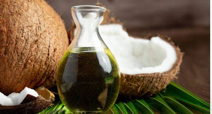 Tak Hanya Sebagai Bahan Campuran Makanan Hingga Kecantikan, Ini Sederet Manfaat Minyak Kelapa Untuk Kesehatan