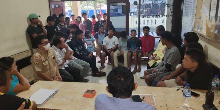 Polsek Balige Panggil Orang Tua Dan Pihak Sekolah, Tawurn Di Alfamidi Soposurung