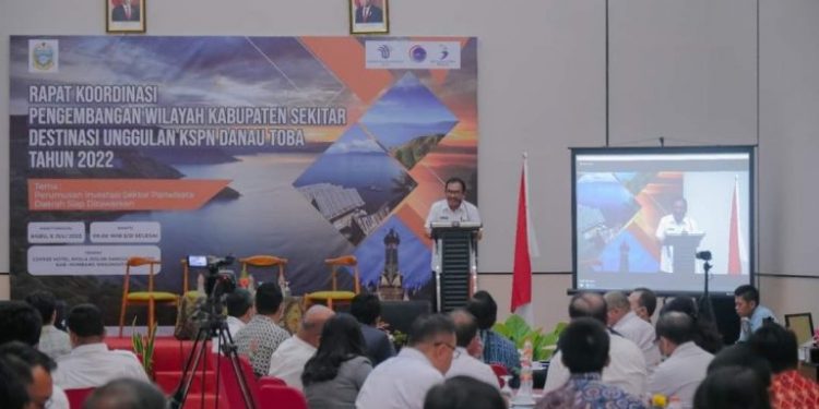 Bupati Humbahas Hadiri Rakor Pengembangan Wilayah Kabupaten Sekitar Danau Toba