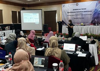 Direktorat pemberdayaan masyarakat dan pelaku usaha pangan olahan melakukan Bimtek Perizinan Berusaha Dalam Rangka Program Orang Tua Angkat UMK Pangan Olahan