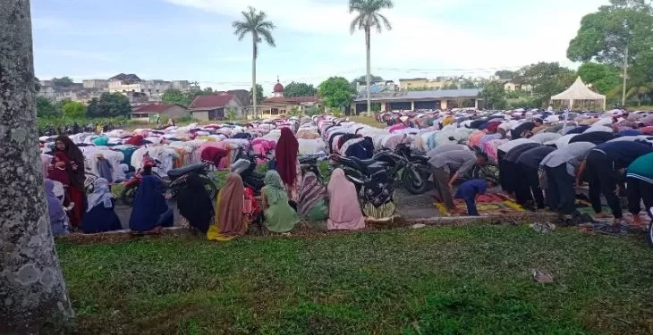 Warga Muhamadiyah Sholat Idul Adha di lapangan TC Sosial Tebing Tinggi