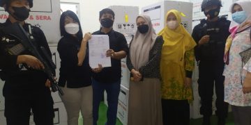 Brimob Kawal Pendistribusian Vaksin Pfizer di Sumut