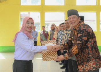 Penyerahan 220 SK P3K Guru Di Padang Sidempuan Di serahkan Langsung Oleh Wali Kota