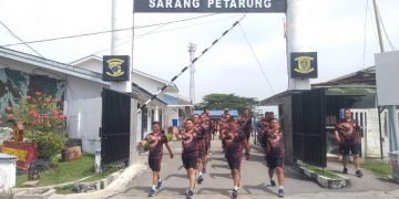 Prajurit Yonmarhanlan I Bina Fisik Dengan Melaksanakan Lari Siang