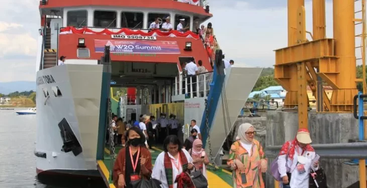 KMP Kaldera Toba antarkan delegasi W20 Summit ke Pulau Samosir
