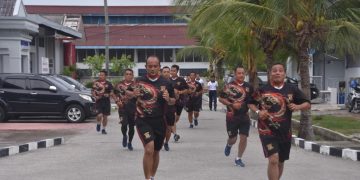 Ukur Kemampuan Fisik, Prajurit Petarung Yonmarhanlan I Laksanakan Lari 3200 Meter