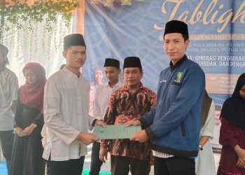 Pengurus Remaja Masjid Kecamatan Labuhan Deli Lantik Pengurus Ikatan Remaja Masjid Desa Telaga Tujuh.