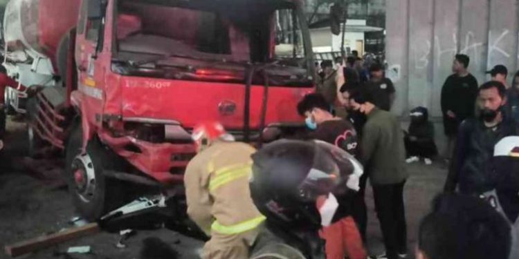 Kecelakaan Maut di Cibubur Tewaskan 11 Orang, Polisi Tutup Jalur Arah Cileungsi