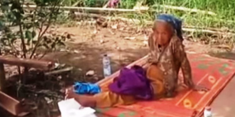 Miris, Anak Jual Rumah, Nenek Ini Terlantar