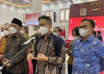 Menkes minta masyarakat kembali pakai masker meski COVID-19 RI di level aman WHO