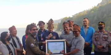 Kampung Warna-warni Tigarihit Masuk 50 Desa Wisata Terbaik 2022, Sandiaga Uno: Selamat!