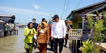 Wali Kota Medan Kunjungi Rumah Apung Di Belawan