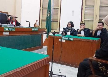 Suntik Vaksin Kosong, Dr Tengku Gita Terisak Dalam Persidangan