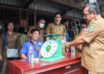 Dinas Kumperdag Siantar Gelar Tera Ulang Gratis di Pasar Horas