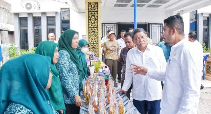 Tim Penilai Kelurahan Sumut Kunjungi Desa Muliorejo di Deli Serdang