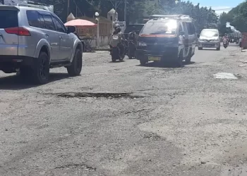 Jalan Ade Irma Rusak Parah, Kadis Bina Marga: Perbaikan akan Dikerjakan PT Waskita Karya