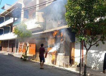 Dapur Kafe Tongkrongan Sibolga Terbakar