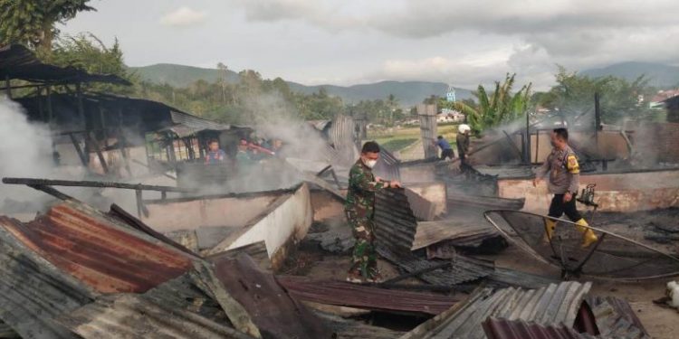 4 Unit Rumah di Taput Hangus Terbakar, Kerugian Rp 300 Juta