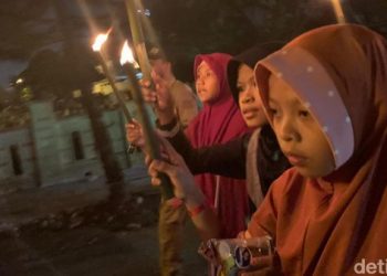 Ratusan Warga Medan Rayakan Tahun Baru Islam dengan Pawai Obor
