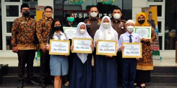 Peserta Didik Riad Madani Juara I Lomba Video Testimoni HBA Kejati Sumut