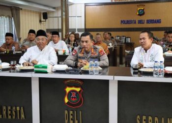 Kapolresta bersama Ulama dan Tokoh Agama Deliserdang Ikuti Zoom Meeting