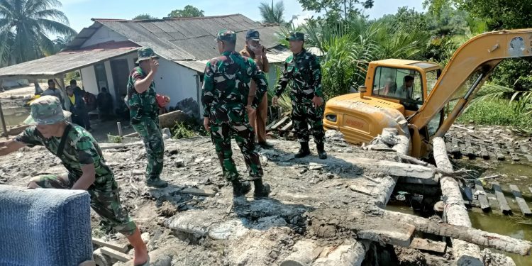 Pangdam I BB Turunkan Anggota Yonzipur dan Kodim 0201 BS Bangun Jembatan Sementara