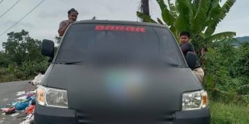 Mobil Pembuang Sampah Diduga Dibiarkan DLH Labuhanbatu, Berbeda dengan Nasib Abeng