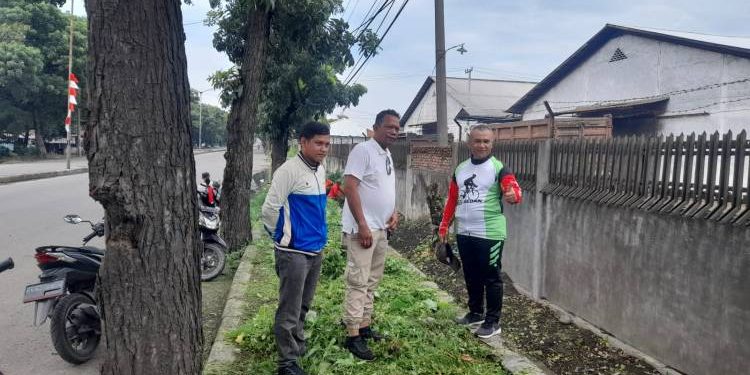 Kecamatan Medan Labuhan Normalisasi Drainase di Kelurahan Besar