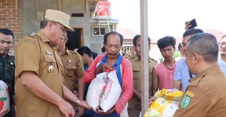 Bupati Madina Ditinjau Rumah Korban Kebakaran