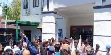 Tuntut penganiaya wartawan satu tahun, Kejari Madina didemo wartawan