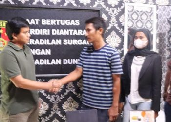 Mediasi Antara Juru Parkir dan Pengemudi Mobil Yang Viral