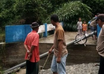 Jembatan Penghubung Dua  Kecamatan Deliserdang Putus Diterjang Longsor