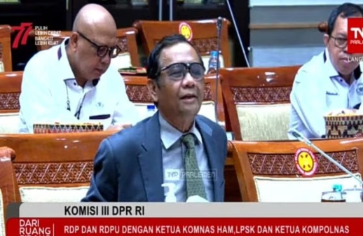 DPR Menggali Keterangan Dari Mahfud MD Soal Isu Ancaman Mundur Dari Jabatan