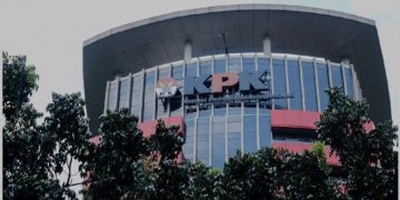 KPK menggeledah Plaza Summarecon
